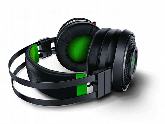 ������� ������� RAZER Nari Ultimate � HyperSense ���� XBOX ONE / PC