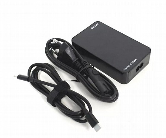 ���� ��������� ����� ���� EZcool Universal Power Adapter AD-710 65W Type-C