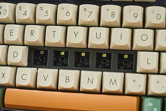 ASUS Jelly75 Keyboard KD201 - ����� ������ �����